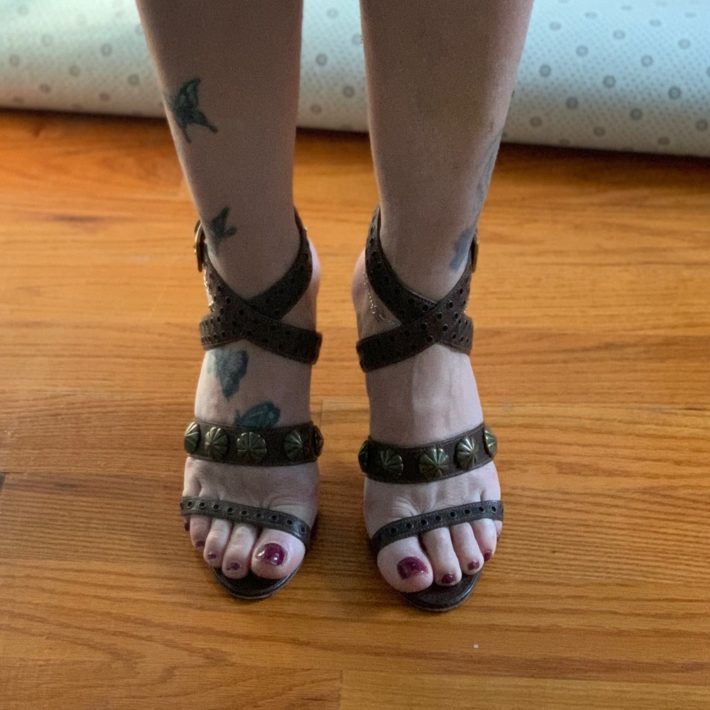 Vintage Manolo Blahnik Brown Wrap Around Sandals